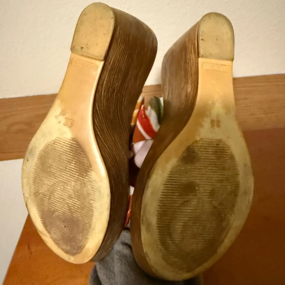 Italian Shoemakers Multicolor Wedge Heel Sandals‎ Colorful